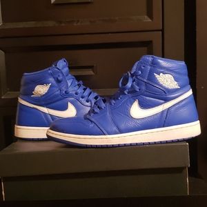 Jordan 1 Hyper Royal